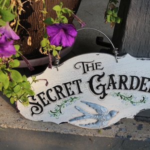 Hand Painted Personalized Garden Sign: Rustic Vintage Decor - Etsy