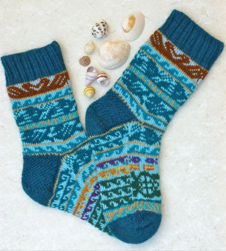 Pacific Rim Socks Digital Knitting Pattern Pdffair Isle Etsy
