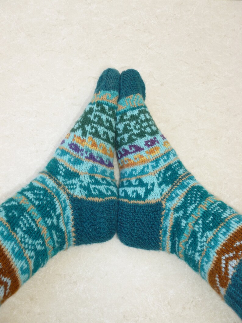 Pacific Rim Socks Digital Knitting Pattern Pdffair Isle Etsy