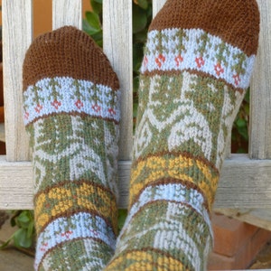 Cats in the Garden Socks Knitting Pattern - Fair Isle Colorwork (PDF Pattern)