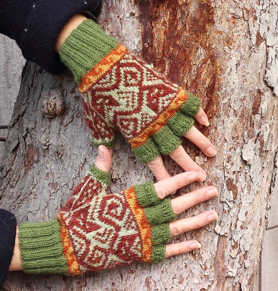 Kusi Cat Mitts Knitting Pattern Fair Isle Stranded Colorwork Pdf
