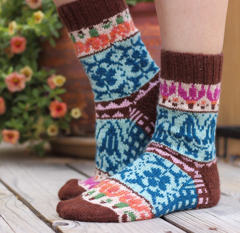 Knitting Pattern: Wildflower Meadow Socks cuff Down Fair - Etsy