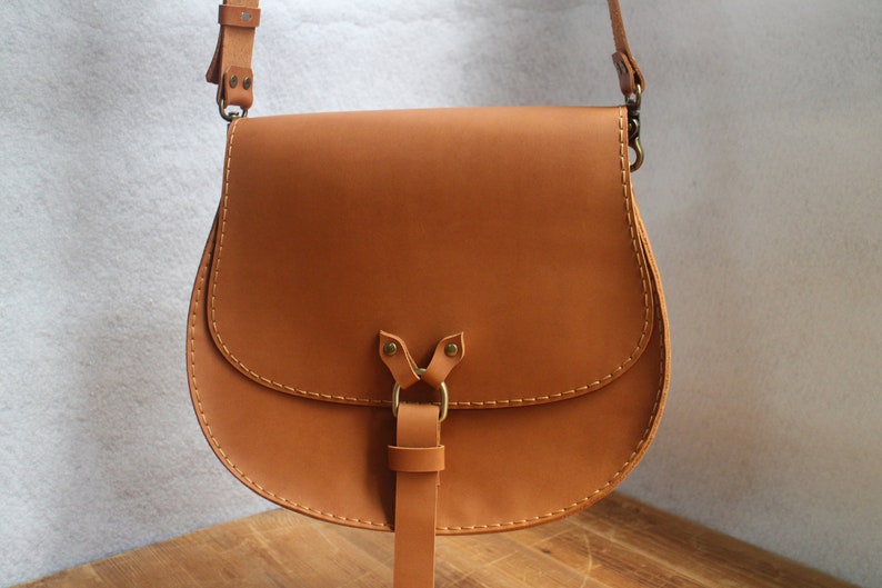 Leather messenger bag Schoolbag handmade Waxed thread Leather crossbody gift. Shoulder Bag Satchel bag Leather bag