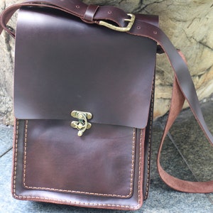 besace en cuir, sac besace en cuir pour homme, cartable, sacoche pour tablette PC, sacoche pour ordinateur portable, fait main.