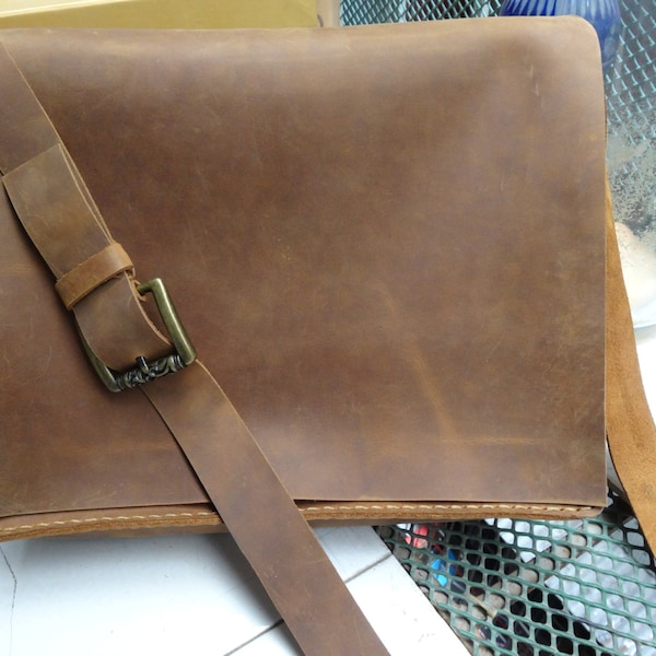 Leather messenger bag,Camera tool bag,waxed thread,  laptop bag ,cow leather ,handmade,gift.