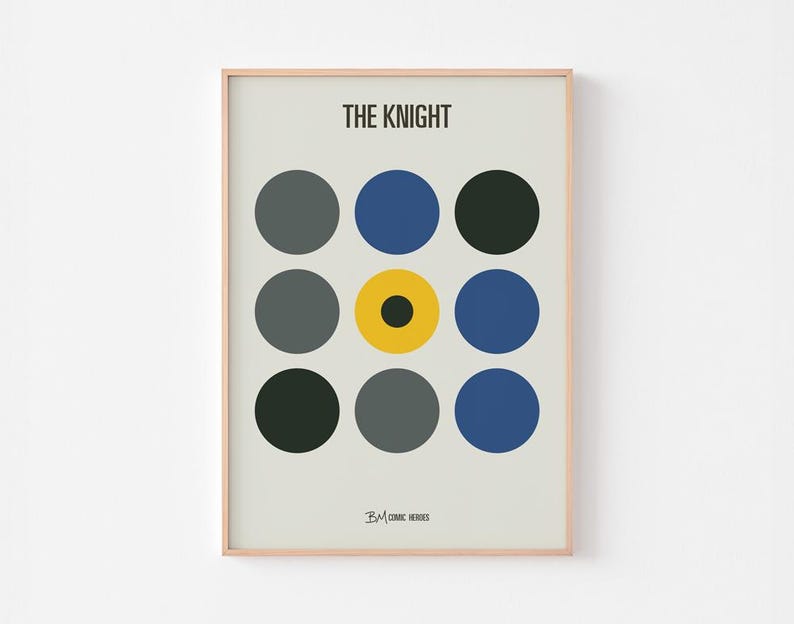 Puede incluir: Impresi&oacute;n art&iacute;stica enmarcada con el texto "THE KNIGHT" sobre una cuadr&iacute;cula de nueve c&iacute;rculos de colores. Los c&iacute;rculos son en tonos de gris, azul, negro y amarillo. La esquina inferior derecha tiene el texto "BM COMIC HEROES".