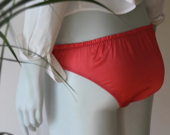 Viola Low Rise Silk Underwear in Rose