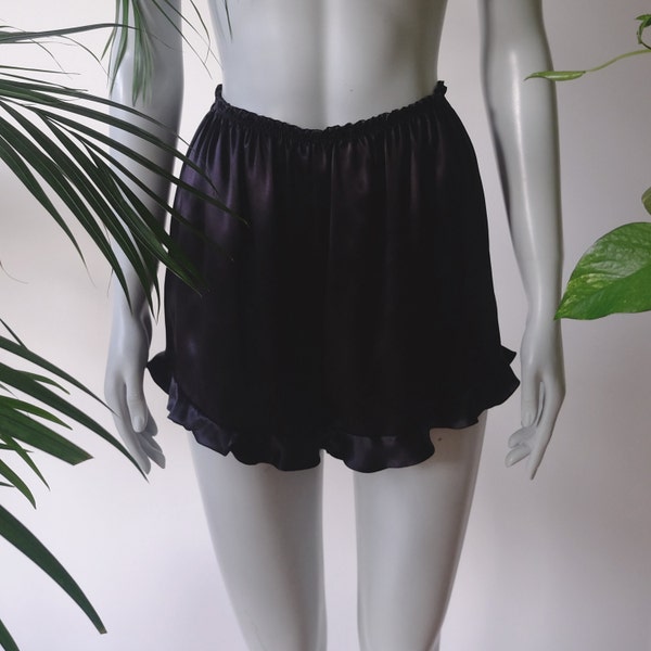 Silk High Waist Sleep Short in Noir