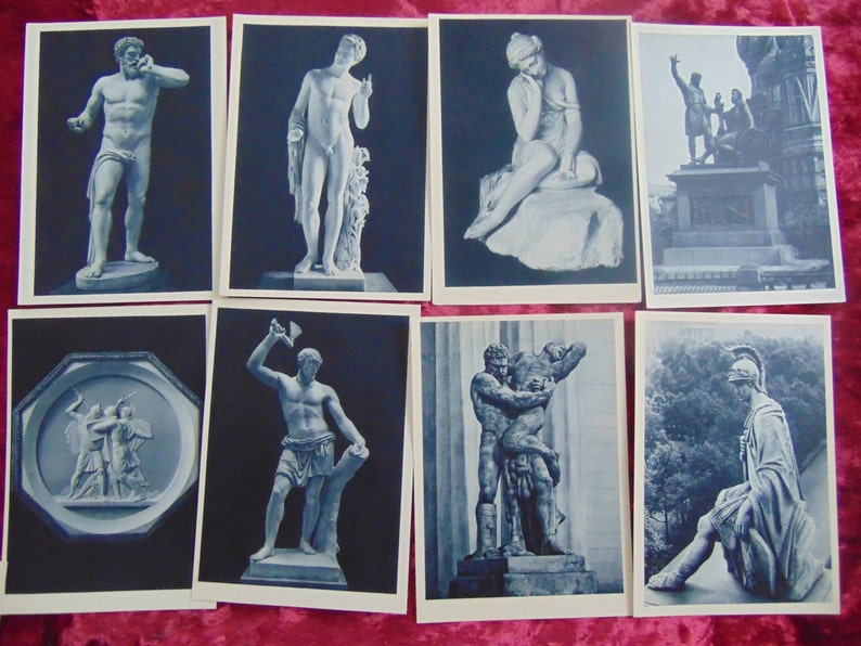 Russian sculpture of the first half of XIX century.Full set of 16 postcards.1963 release. Set of postcards