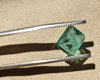 Most Rare and Superior Quality Natural Untreated Colombian Emerald Gemstone