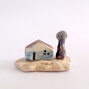 Kleine Haus Shabby Schick, israelische Kunst, rustikales Haus Wohnkultur, Sammlerstück Miniatur, Fee Gartendekoration, Haus Erwärmung Geschenk Bild 1