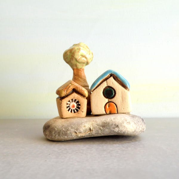 Romantic gift, Ceramic home decor, Love gift, Housewarming gift, Whimsical gift, Office decor, Desk accessories, Ceramic house, Miniatures