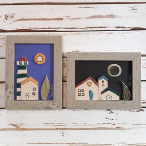 Ensemble de deux images murales en argile sur papier, encadrées. Belle décoration intérieure et cadeau de pendaison de crémaillère