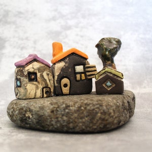 Rustic Clay Houses, Ceramic Art Home Decor, Miniature Ceramics, Little Village, Tiny Ceramic Houses, Ceramics And Pottery, Tiny Gift Idea