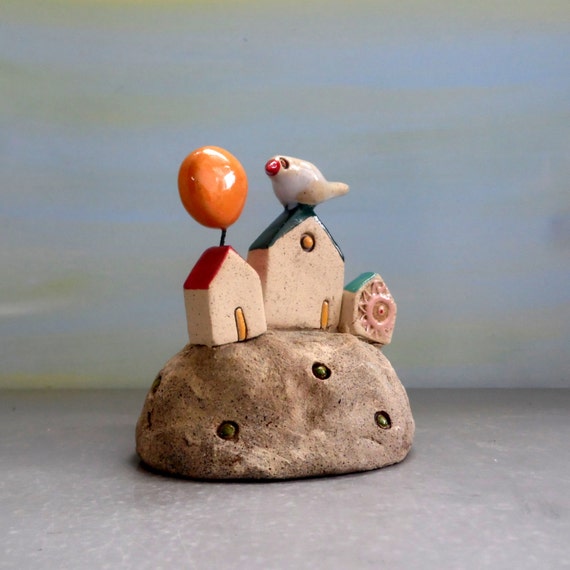 4x Casa delle Bambole in Miniatura Fatto a Mano Tiny Salmone smaltato in ceramica con vasi di fiori 