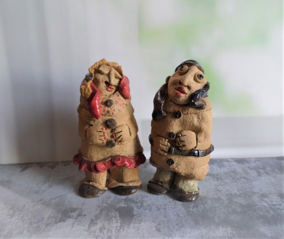 Tonskulptur, naive Kunst, Keramikfigur, Set mit 2 Figuren, Keramikskulptur, wunderliche Kunst, einzigartige Keramik, rustikale Wohnkultur, Liebe