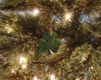 Tréboles rústicos primitivos de canela brillante ~ Adornos ~ Colgadores de árboles ~ Tréboles primitivos de masa de sal y canela brillante ~