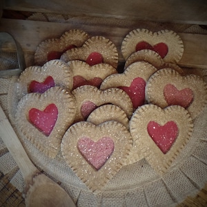 Primitive Rustic Farmhouse Faux Sparkle Heart Cookies~Valentine&#39;s Day Bowl Filler~Pink or Red Glitter~Lightly Scented~Valentine Ornies Decor