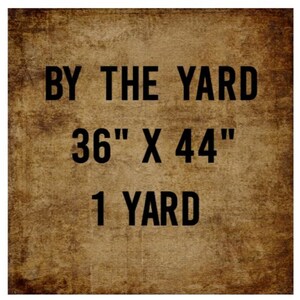 K&ouml;nnte beinhalten: Quadratisches Bild mit strukturiertem braunem Hintergrund. Der Text "BY THE YARD" steht oben, gefolgt von "36" X 44"" und "1 YARD" in schwarzer, fetter Schrift.