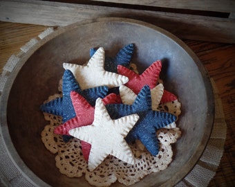 Primitivas galletas rústicas de estrellas de imitación de chispa ~ Rellenos de cuencos patrióticos del 4 de julio ~ Rojo ~ Azul ~ Crema ~ Marrón ~ Ornies de masa de sal de canela ~