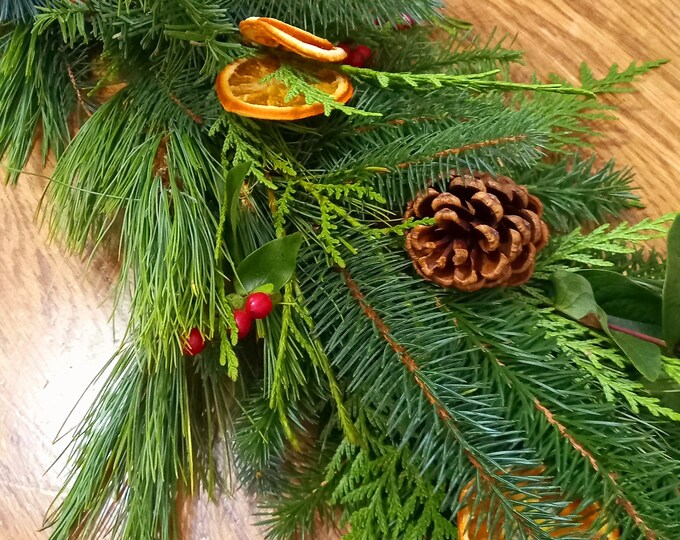 Christmas Garland Luxury Fresh Festive Sold per Foot 30cm Table Centre