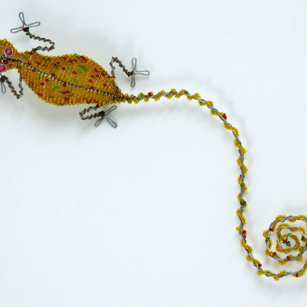 Beaded Lizard, Beaded wire animal sculpture / Zimbabwean Art made in Scotland