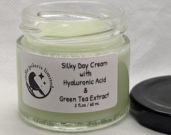 Silky Day Cream with Green Tea Extract