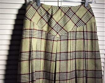 Skirt 6, Saks Fifth Ave Vintage  Glen Plaid Wool Kelti Skirt, FIVE STAR Vintage Find!  see details