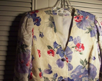 Blazer 8, Anne Crimmins Linen Blazer , Artistic FIVE STAR Vintage Find!  Sleeves Are Silk!  - see details