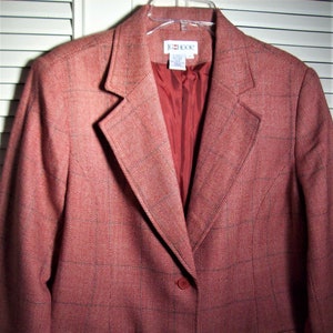 Blazer 14, J G Hook Window Pane All Wool Blazer.  Year Around Blazer/Jacket.  Red Tweed Wool Lively Blazer, - see details