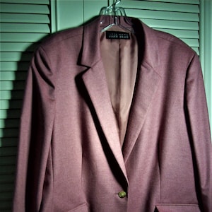Blazer 14, Elllen Tracy by Linda Allard, Lilac!  Soft as Cashmere/Wool.  Love At First Sight!  - see details
