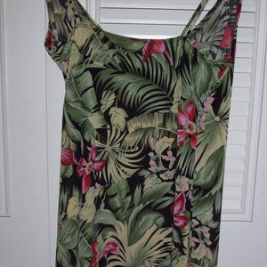 Vintage Kona Hawaiian sarong dress, size 2 4 stylish vintage slip of a dress. image 1