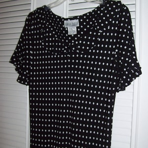 Dress 8 - 10, Donna Ricco Maxi Sheath  of Polka Dots w Frilly Ruffles on Neck and Sleeves 8 - 10 see details
