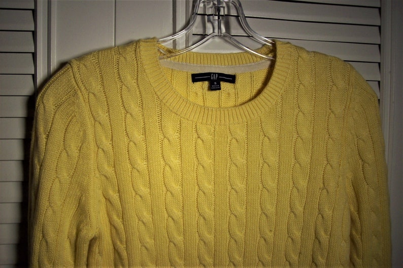 gap yellow sweater
