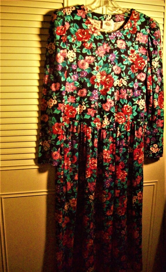 Dress 12, Lanz Cotton Prairie Dress, Floral Vinta… - image 4