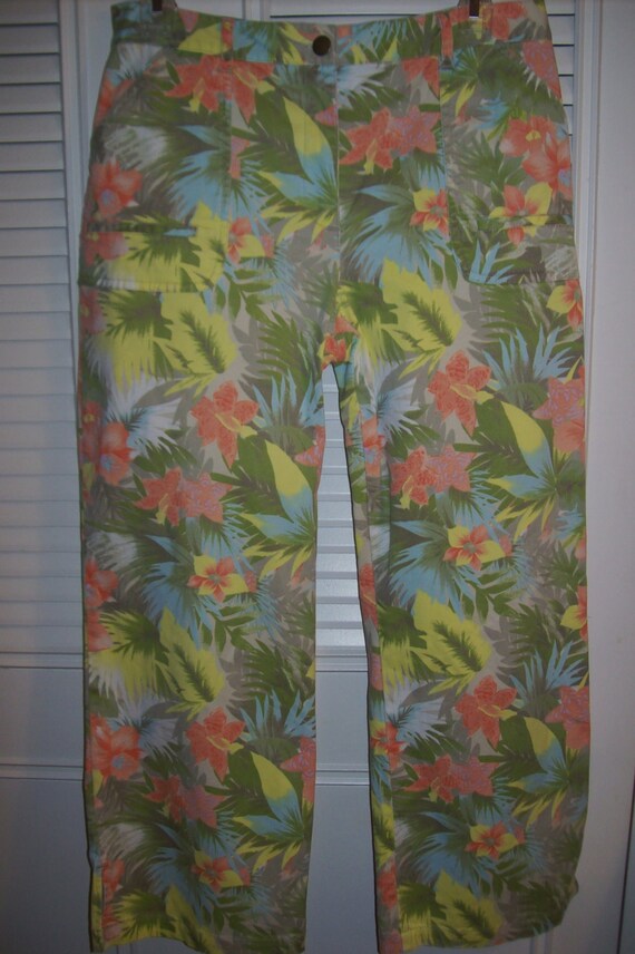 Capris ;8 - 10, Hawaiian Tropical Capris Jean Feat