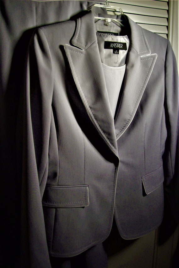 Pantsuit 10 Suit 10 Kasper Three Pieced Slate Gray Pantsuit. Elegant Vintage Dressy Pantsuit See Details Etsy Denmark