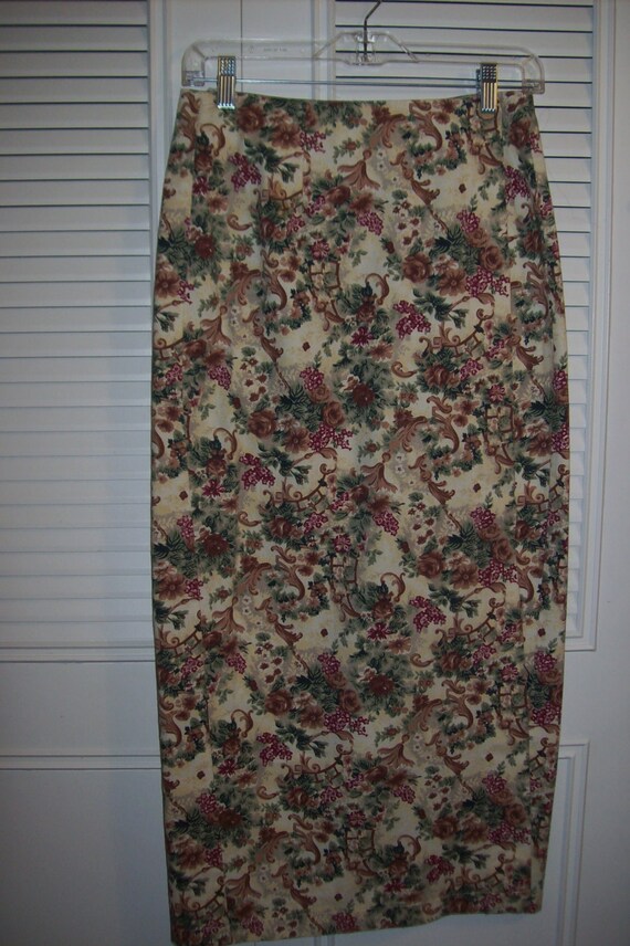 Skirt 8, Vintage Provincial Floral English Garden… - image 2