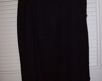 Skirt 12, Ralph Lauren for  Hall's of Kansas City. ! Side-split with  18" buttoned or not to button. size 12