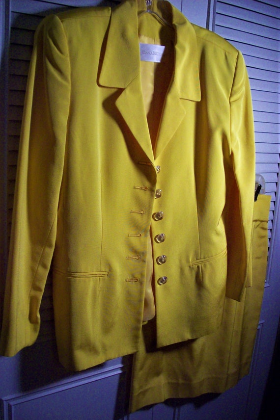 Suit 8,  Skirt Suit, Dana Buchman Stunning Yellow… - image 2