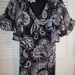 Dress 8, Spring Vintage Evan Picone Frilly Low-Cut Short Sexy Dress Size 8 - see details