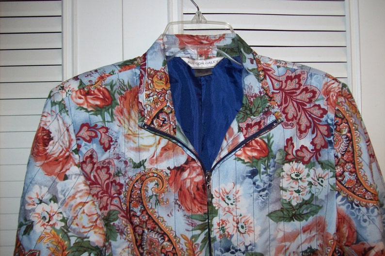 Jacket 10 12, Vintage Allison & Daley Quilted Polished Cotton Floral Spring Jacket Size 10 12 image 3