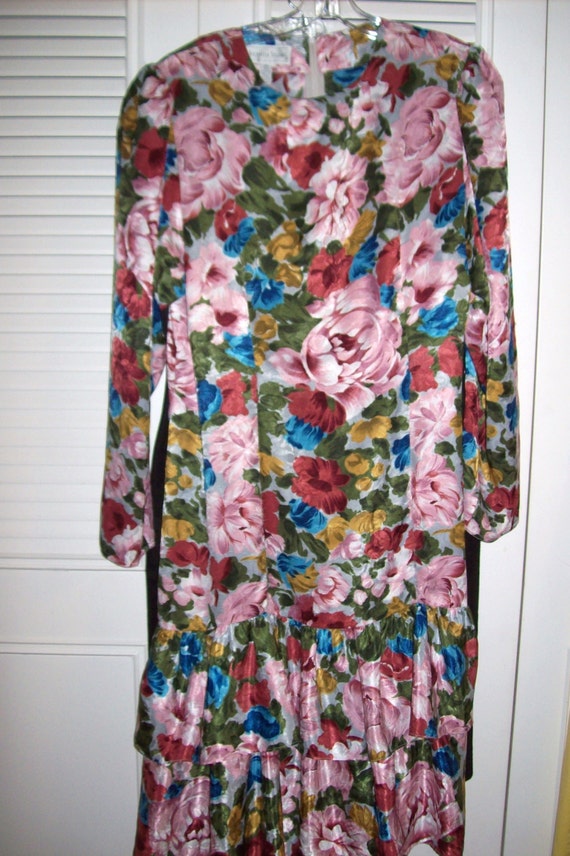 Vintage Michelle Stuart Floral Ruffled Bottom Dres