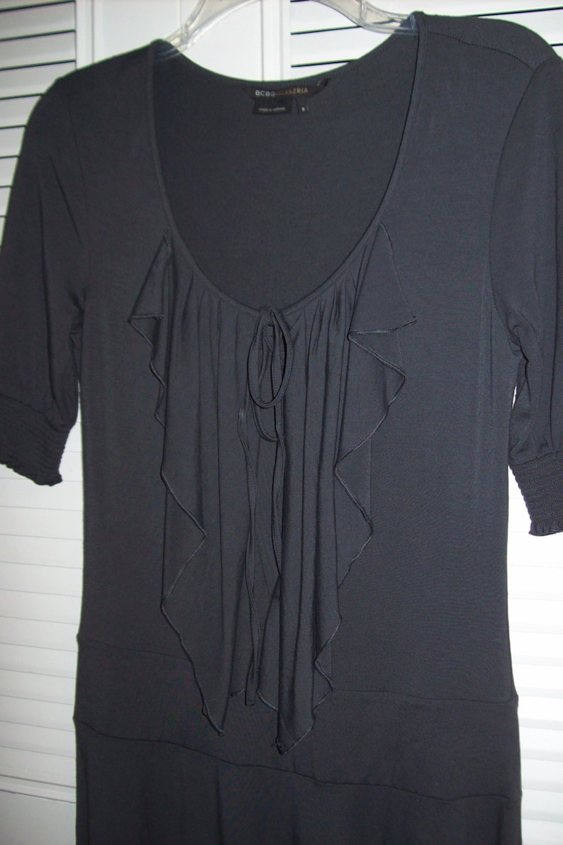 Dress 6, Grunge Dress, BCBG Maxazria Grunge Grey Fab Dress. See Details Size 6 Reduced price image 3