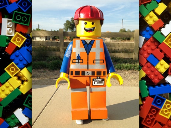 lego costume emmet