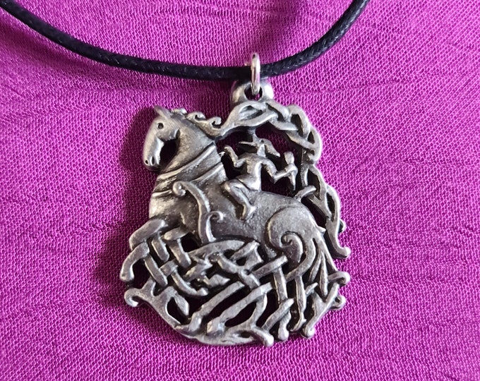Sleipnir Pendant