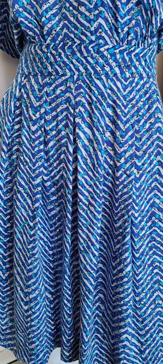 Vintage Lanz Originals Blue Abstract Chevron and … - image 6