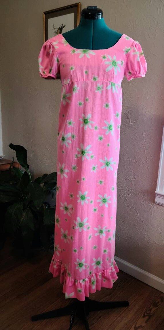 1960's Waltah Clarke's Daisy Dress