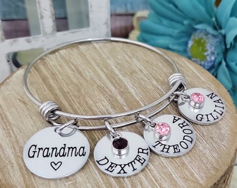 Personalized Grandma Bangle Bracelet, gift for grandma for Christmas, Custom Grandma Bracelet,  Nana Bracelet, Mimi Gift for her