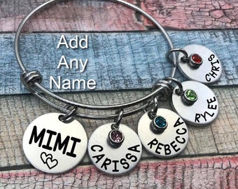 Unique Personalized Family Name Jewelry Bracelet for Grandma - Perfect Mother's Day or Birthday Gift for Gigi and Mimi, Abuela & Mamaw